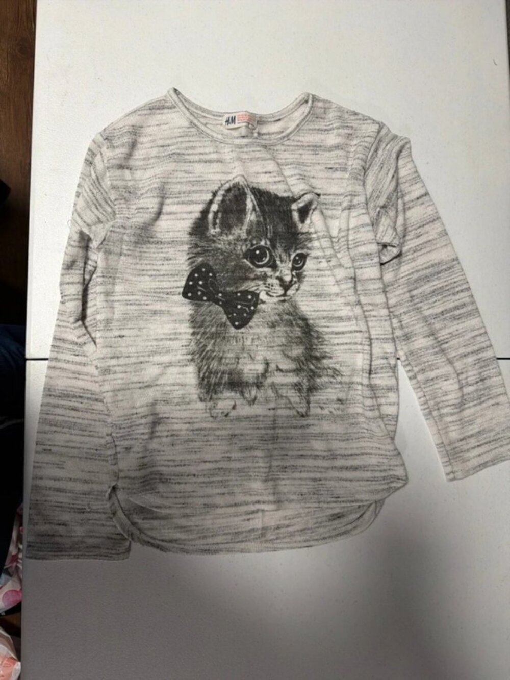 Little girls long sleeve cat shirt size8/10